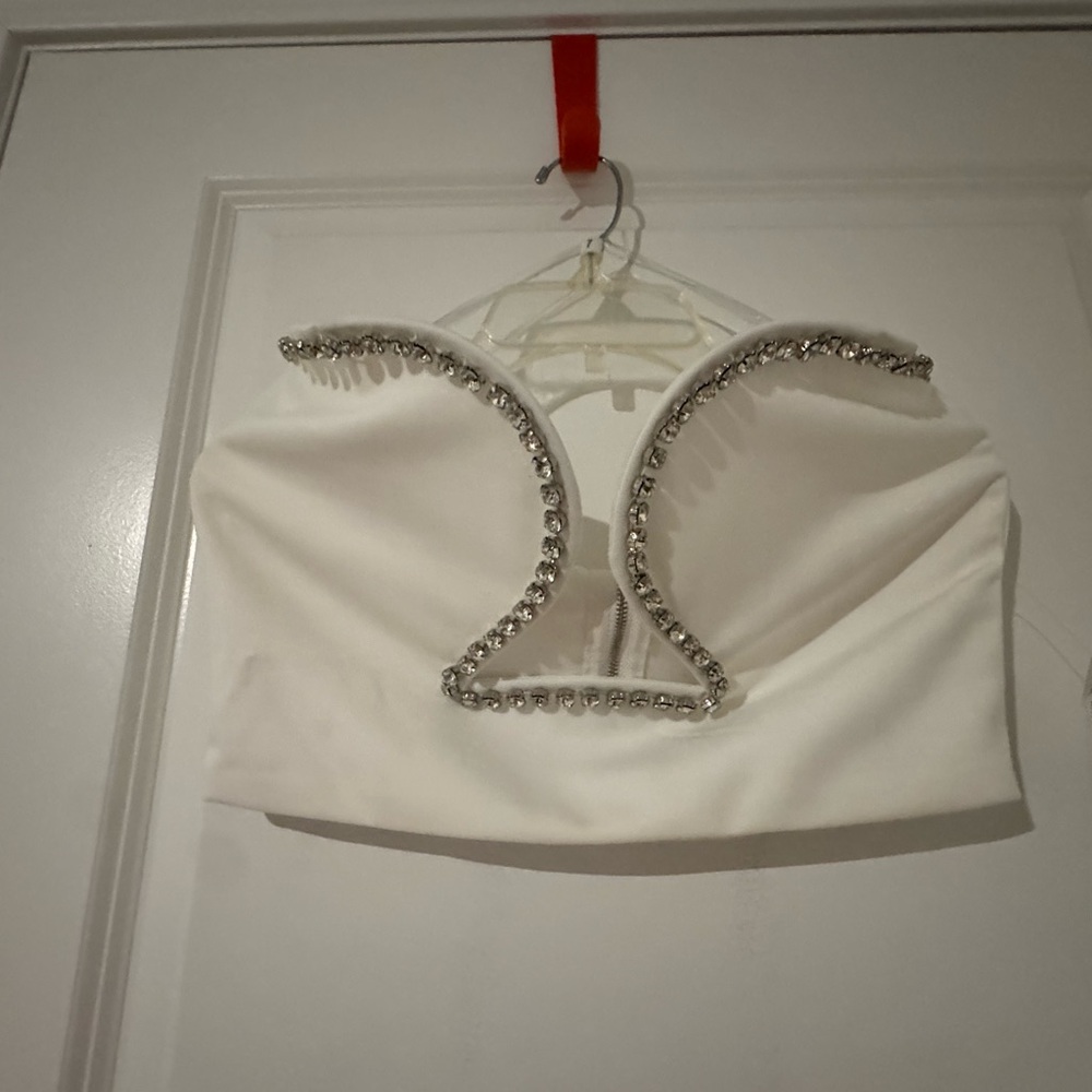 🤍🤍Elegant 🤍🤍White Embellished Women's Top